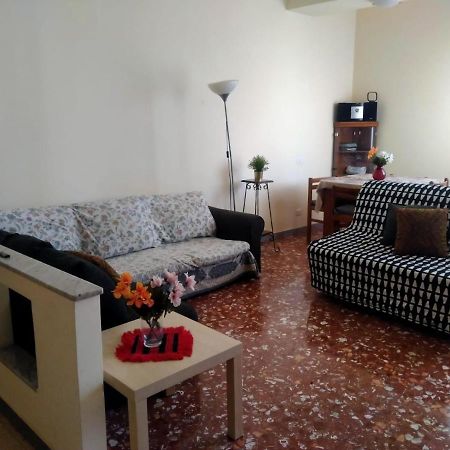 Happy House Mare Di Roma Villa Ostia Buitenkant foto