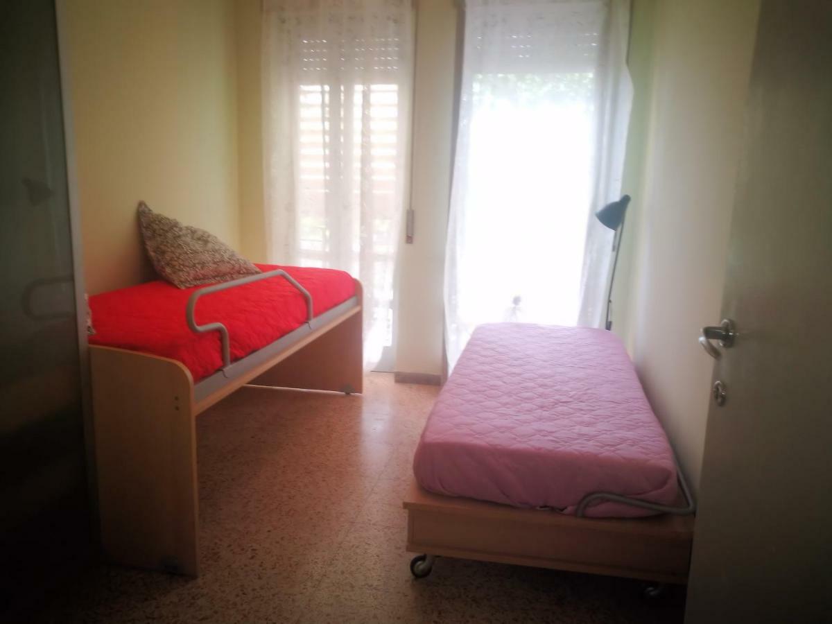Happy House Mare Di Roma Villa Ostia Buitenkant foto